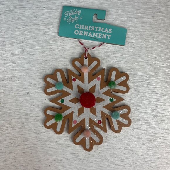 Holiday Style Christmas Wooden Ornament 6 Pc Set Santa Snowflake New - Picture 5 of 9